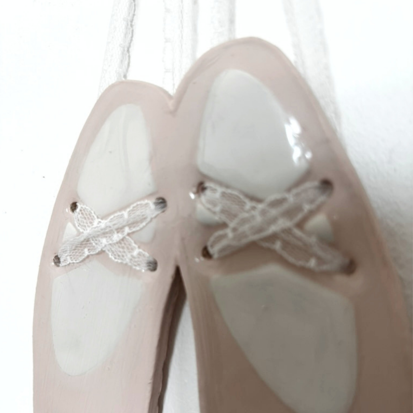 Suspension murale Ballerine